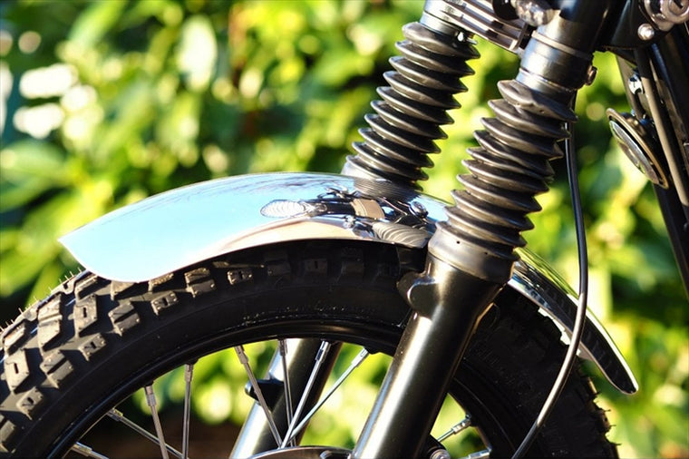 MOTONE CUSTOMS(モートーン)｜フロントフェンダー RACEBLADE アルミ ポリッシュ｜MTE119