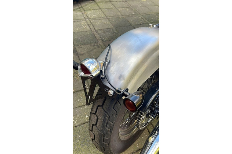 MOTONE CUSTOMS(モートーン)｜リアウインカーステー ナンバーホルダーマウント M8/M10/純正用｜MMU586