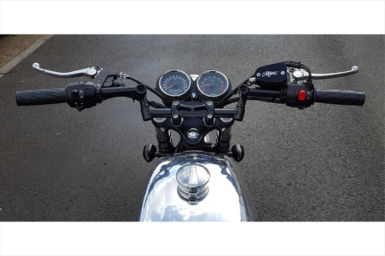 MOTONE CUSTOMS(モートーン)｜ハンドルバークランプ 25.4mm アルミ 1ピース ブラック｜MTE085