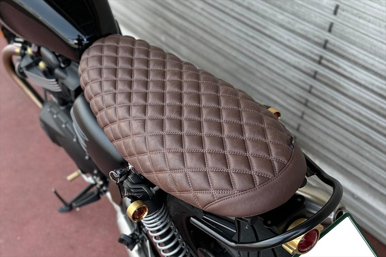 MOTONE CUSTOMS(モートーン)｜シート BLACKADDER ダイヤモンドステッチ タバコブラウン｜MSM036