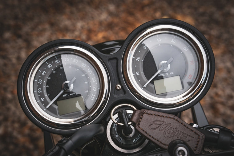 MOTONE CUSTOMS(モートーン)｜メーターカバー SPEED CUFF ブラック｜MMU583