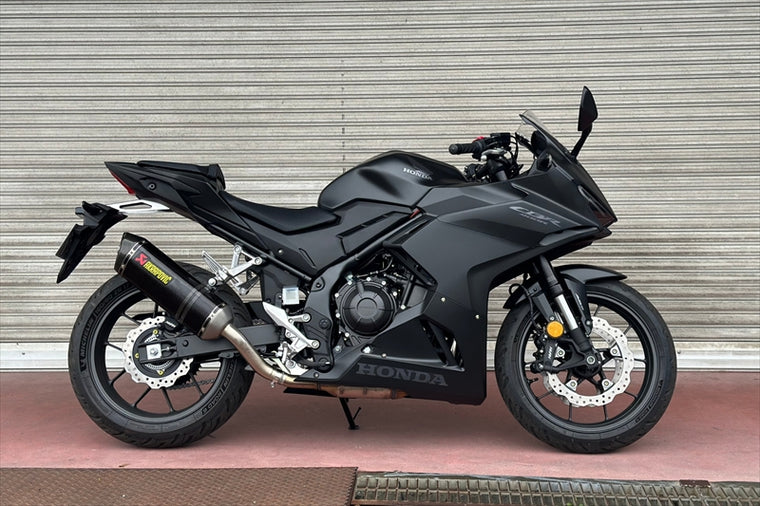 AKRAPOVIC(アクラポビッチ)スリップオンライン カーボン JMCAS-H5SO5-HRCJPP