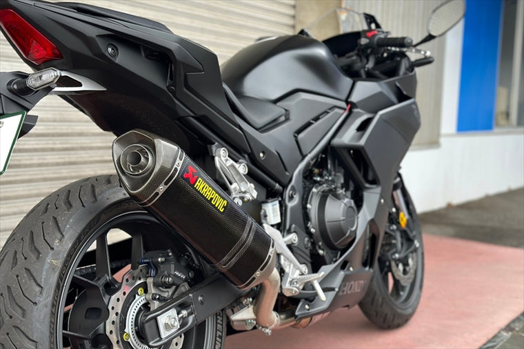AKRAPOVIC(アクラポビッチ)スリップオンライン カーボン JMCAS-H5SO5-HRCJPP