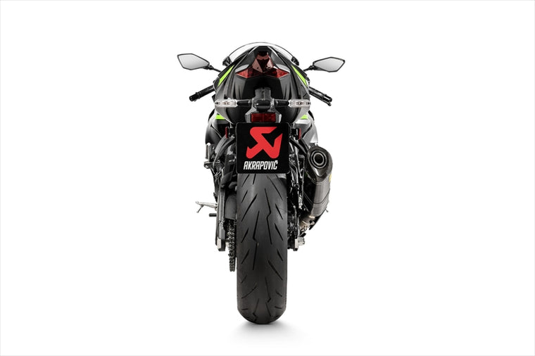 AKRAPOVIC(アクラポビッチ)スリップオンライン カーボン JMCAS-K6SO7-HZC/3JPP