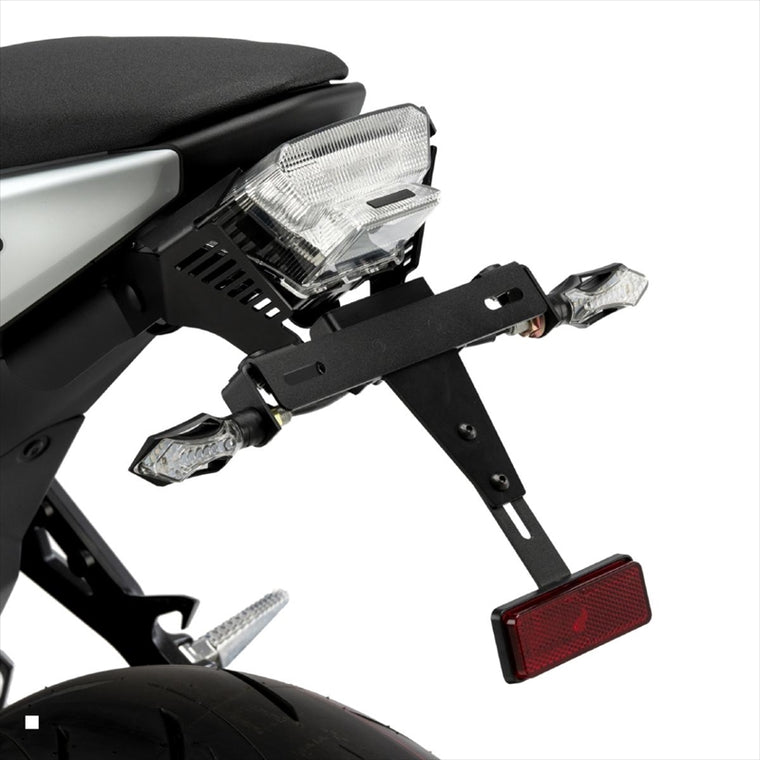 PUIG | プーチ ライセンスサポート ブラック GSX-8S 23-24/GSX-8R 24- | 21620N