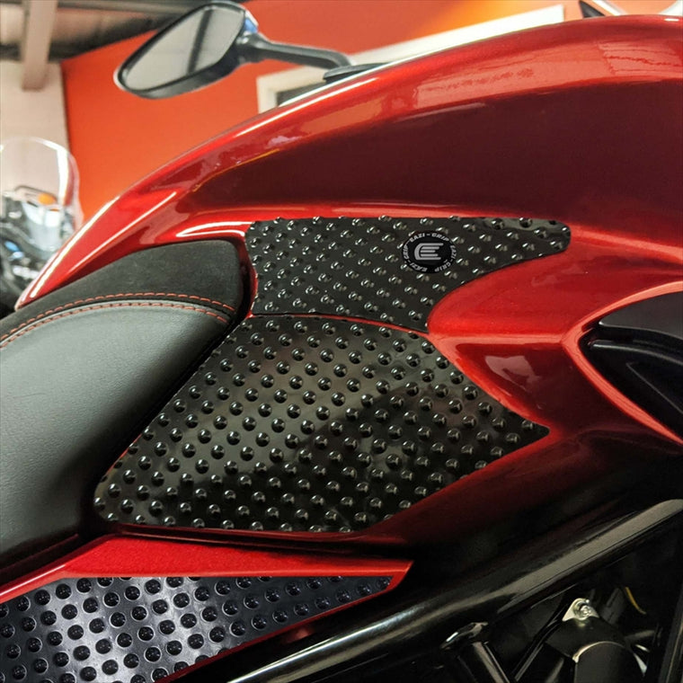 R&G(アールアンドジー)｜Eazi-Grip Tank Grips:EVO:BLACK COLOR｜RG-EVO608BL