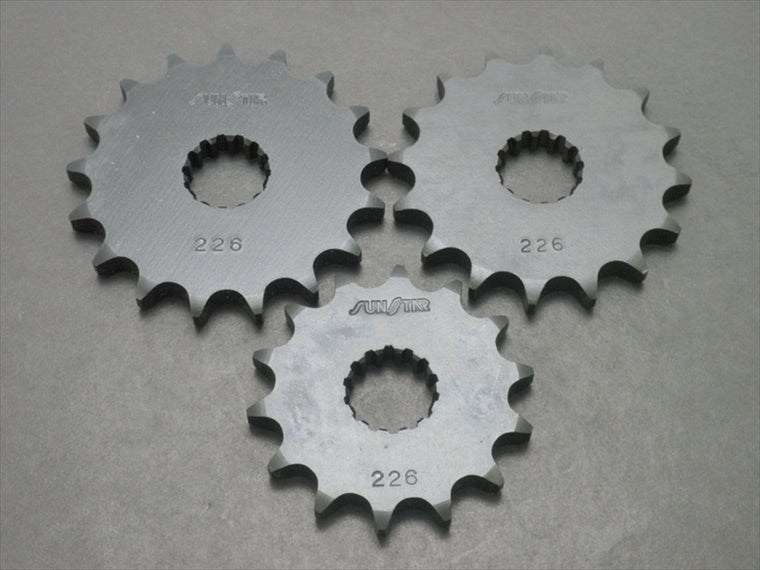 【SUNSTAR】サンスター フロントスプロケット 428-20T DT230LANZA DT200R(3ET) DT125R・RE(3FW) YZ85 LW【カタログ品番：226-20】【メーカー品番：22620】