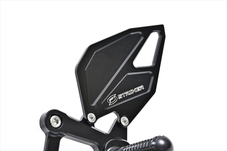 ストライカー｜FORTI ステップキット ブラック CB1000HORNET/SP 25｜SS-FT2171B