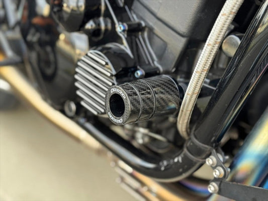 STRIKER(ストライカー)｜ガードスライダー カーボンコンポジット ZRX1100/1200/DAEG｜SS-GS101C-F2