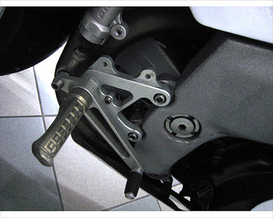 ROBBY MOTO ENGINEERING(ロビーモトエンジニアリング)｜バックステップSTD｜0101-0003A