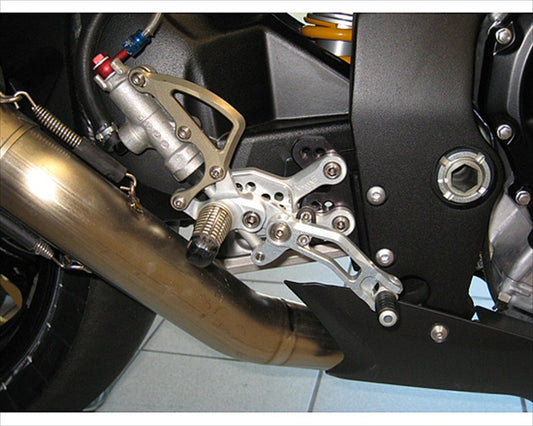 ROBBY MOTO ENGINEERING(ロビーモトエンジニアリング)｜バックステップ SBK｜0105-0019A