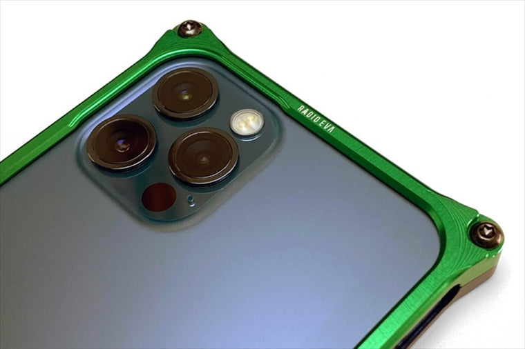 【ギルドデザイン】ソリッドバンパー EVANGELION    iPhone12/12Pro パープル・グリーン GIEV-428PGB 43220