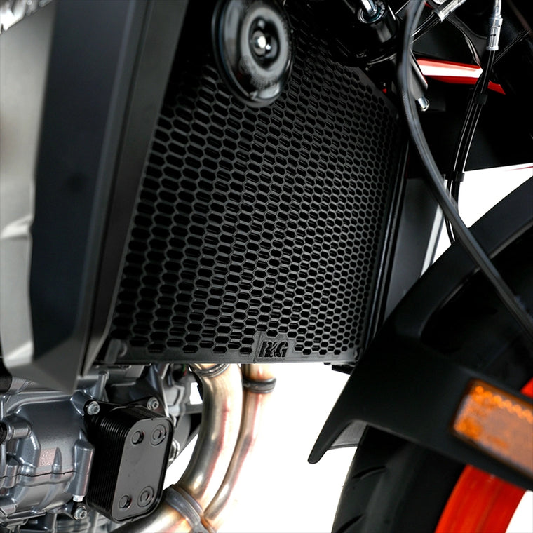 アールアンドジー｜PRO Radiator Guard BLACK｜RG-RAD0350PROBK