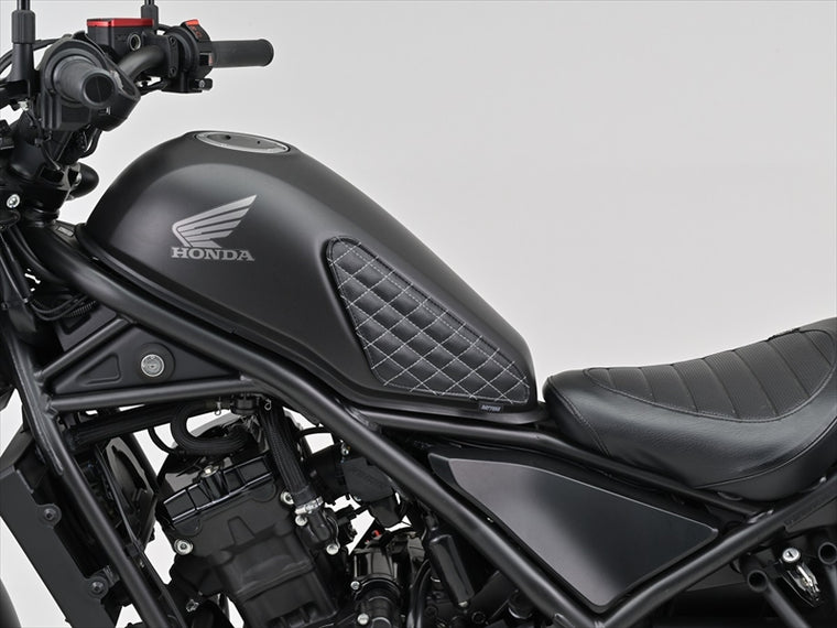 デイトナ｜レザーニーグリップパッドBK レブル250｜48739