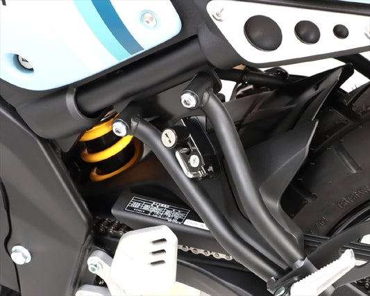 キタコ｜ヘルメットホルダー(リアステップ) XSR125｜80-564-02400