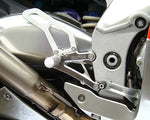 バトルファクトリー BATTLE.F ステップキット 4POSITION RSV1000 MILLE カタログ品番：P001-4581 メーカー品番：BA03-A01-00A
