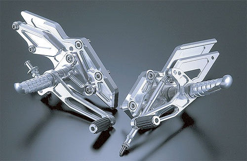 アグラス アグラス バックステップ 4ポジション ZZR1100D 93- カタログ品番：P003-4453 メーカー品番：312-462-000