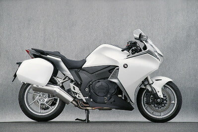 ヤマモトレーシング ヤマモト.R SPEC-A S O TYPE-SA DOWN VFR1200F 10- カタログ品番：P046-8882 メーカー品番：11201-01NSA