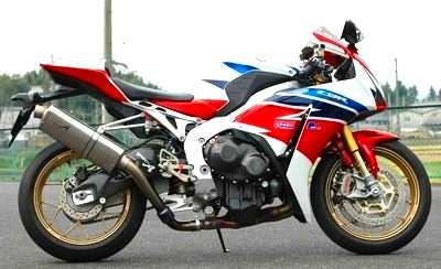 ヤマモトレーシング ヤマモト.R スリップオン SUS UP チタンサイレンサー CBR1000RR 14- カタログ品番：P067-3425 メーカー品番：11011-01UTN