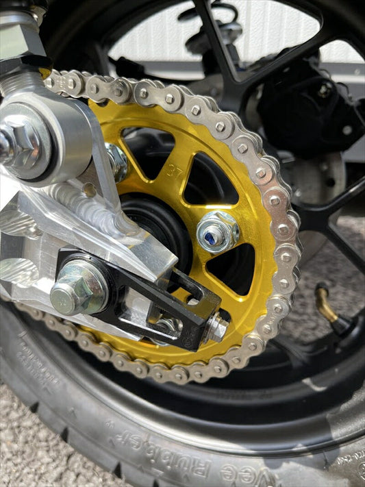 駆動系  ジークラフト G-クラフト リアスプロケット 37丁 モンキー125(JB03) GROM(JC92) 31511 4522285315113 取寄品