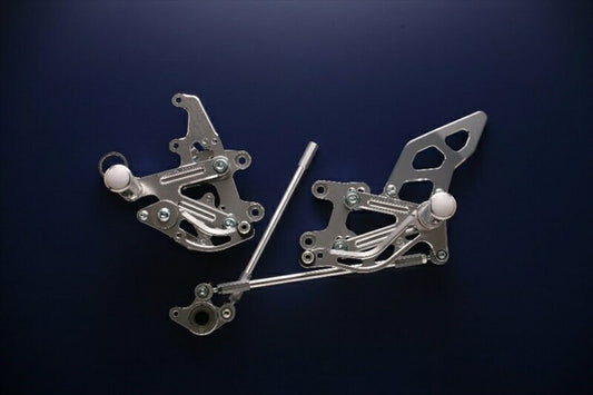 ステップ  モリワキエンジニアリング モリワキ バックステップキット シルバー CBR1000RR 08-14 05060-201E2-00 4527350123129 取寄品