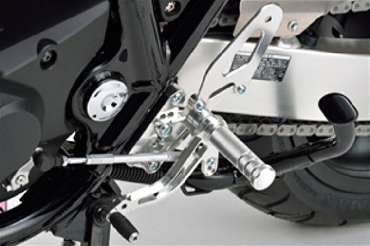 ステップ  モリワキエンジニアリング モリワキ バックステップキット CB1300SF SB 03-20 05060-201M0-01 4527350154871 取寄品