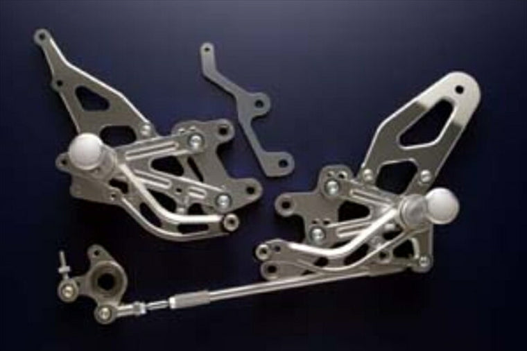 ステップ  モリワキエンジニアリング モリワキ バックステップキット CBR1000RR 04-05 05060-20199-01 4527350154932 取寄品