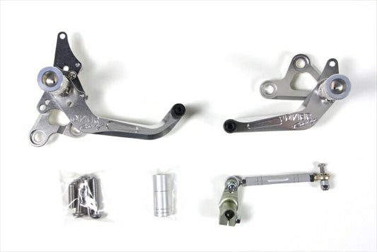 ステップ  オーヴァーレーシング OVER バックステップ SIL APE50 100 -08(ドラム) 51-111-01 4539770096617 取寄品