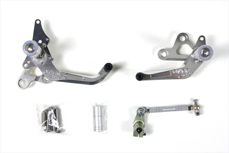 ステップ  オーヴァーレーシング OVER バックステップ SIL APE50 100 -08(ドラム) 51-111-01 4539770096617 取寄品