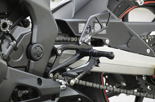 ステップ  オーヴァーレーシング OVER バックステップ 4P BLK CBR250RR 17- 51-02-01B 4539770116292 取寄品
