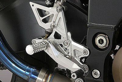 アグラス アグラス バックステップ 6P ZX10R 04-05 カタログ品番：P011-4328 メーカー品番：312-470-000