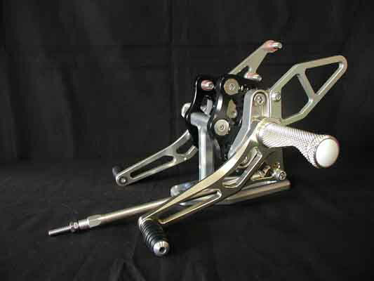 ウッドストック ウッドストック ステップキット 4POS XJR1200 1300 カタログ品番：P012-7033 メーカー品番：WBS-Y01-00