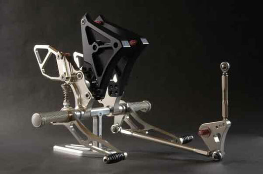 ウッドストック ウッドストック ステップキット 4POS BUELL XB9R 12R カタログ品番：P012-7051 メーカー品番：WBS-BU01-0B