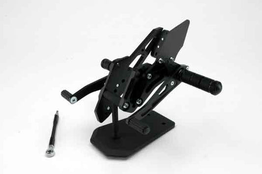 スパイス spice タクティカルステップ 3POS BLK ZZR1100 93- カタログ品番：0102BSB1K106B メーカー品番：0102BSB1K106B