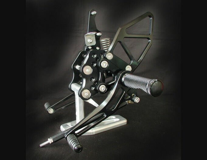 ウッドストック ウッドストック ステップキット 5POS BLK GSXR1000 05-06 カタログ品番：P014-8489 メーカー品番：WBS-S05-BB