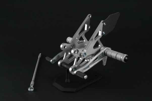 スパイス spice タクティカルステップ 3POS GSXR750 88-91 1100 89-92 カタログ品番：0102BS1S107B メーカー品番：0102BS1S107B