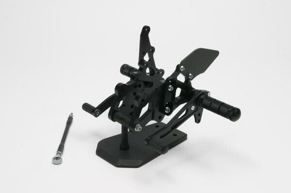 スパイス spice タクティカルステップ 3POS BLK GSXR1000 07-08 カタログ品番：0102BSB1S110B メーカー品番：0102BSB1S110B