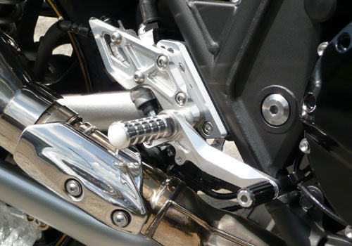アグラス アグラス バックステップ 3ポジション ZRX1200DAEG カタログ品番：P039-2793 メーカー品番：312-480-000