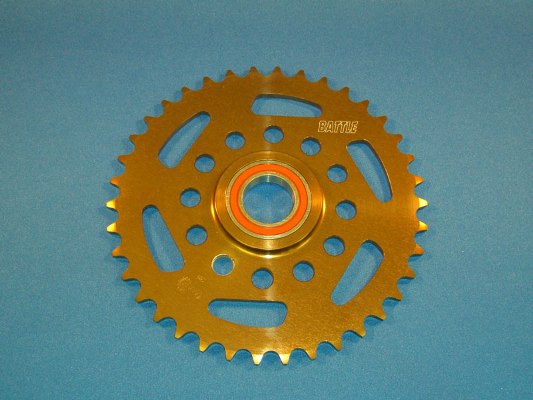 BATTLE.F バトルファクトリー リアスプロケット ベアリング 415-38T RS125 カタログ品番：P040-1415 メーカー品番：BA25-38