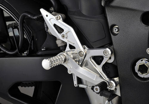 アグラス アグラス バックステップ 4ポジション YZF-R1 09-12 カタログ品番：P040-1447 メーカー品番：312-271-000
