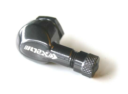 ネックスパフォーマンス ネックス.P エアバルブ ガンメタ φ11.3 カタログ品番：P042-1499 メーカー品番：YC-420GM