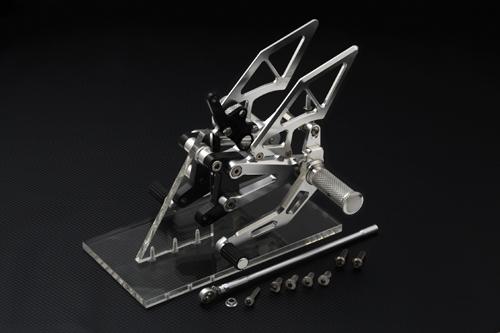 アエラ AELLA ライディングステップ ポリッシュ トライアンフ DAYTONA675 カタログ品番：P043-8019 メーカー品番：AE-10049-PO