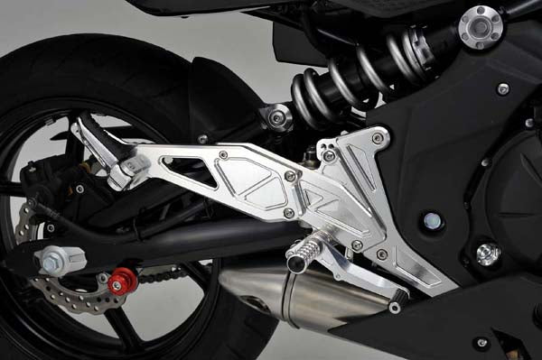 アグラス アグラス バックステップ タンデム付4ポジション Ninja400R ER-4n カタログ品番：P044-1112 メーカー品番：312-484-000