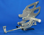 バトルファクトリー BATTLE.F 4Pステップホルダー 正逆共用 NINJA250R カタログ品番：P049-8040 メーカー品番：BA03-K04-09B