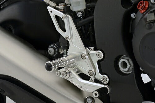 アグラス アグラス バックステップ 4ポジション CBR1000RR 12 カタログ品番：P051-6688 メーカー品番：312-177-000