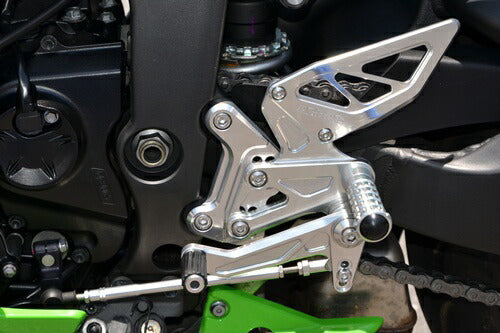 アグラス アグラス バックステップ 4ポジション ZX-6R 09-12 カタログ品番：P052-6520 メーカー品番：312-488-000