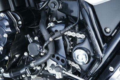 ヤマモトレーシング ヤマモト.R SPEC-A スプロケットカバー シルバー CB1300SF 03- カタログ品番：P052-8678 メーカー品番：00012-33