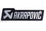 AKRAPOVIC アクラポビッチ タイネツサイレンサーステッカー 135x40mm NEWロゴ BLK SLV アルミ カタログ品番：P-HST4ALMONO メーカー品番：P-HST4ALMONO
