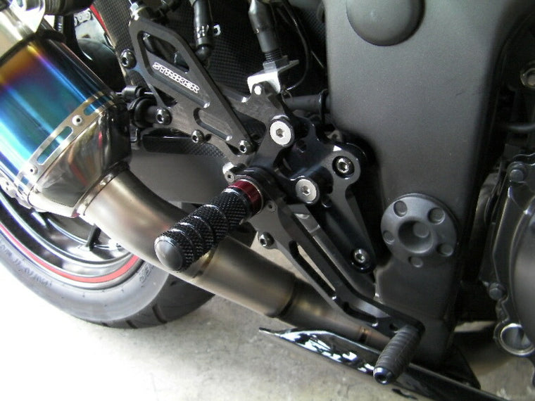 ストライカー ストライカー レーシングステップキット BLK Ninja250R -12 Ninja250 13- カタログ品番：P060-7531 メーカー品番：SS-AA294B-R3