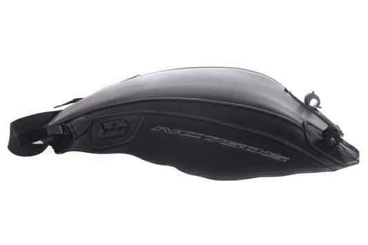 バグスター BAGSTER タンクカバー ブラック NC750S 14-19 カタログ品番：1670U メーカー品番：1670U